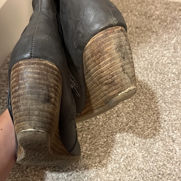 Spring Grey Leather Wedge boot, Sz 7 - Picture 6 of 6